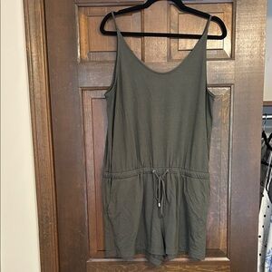 Casual Olive Green Romper